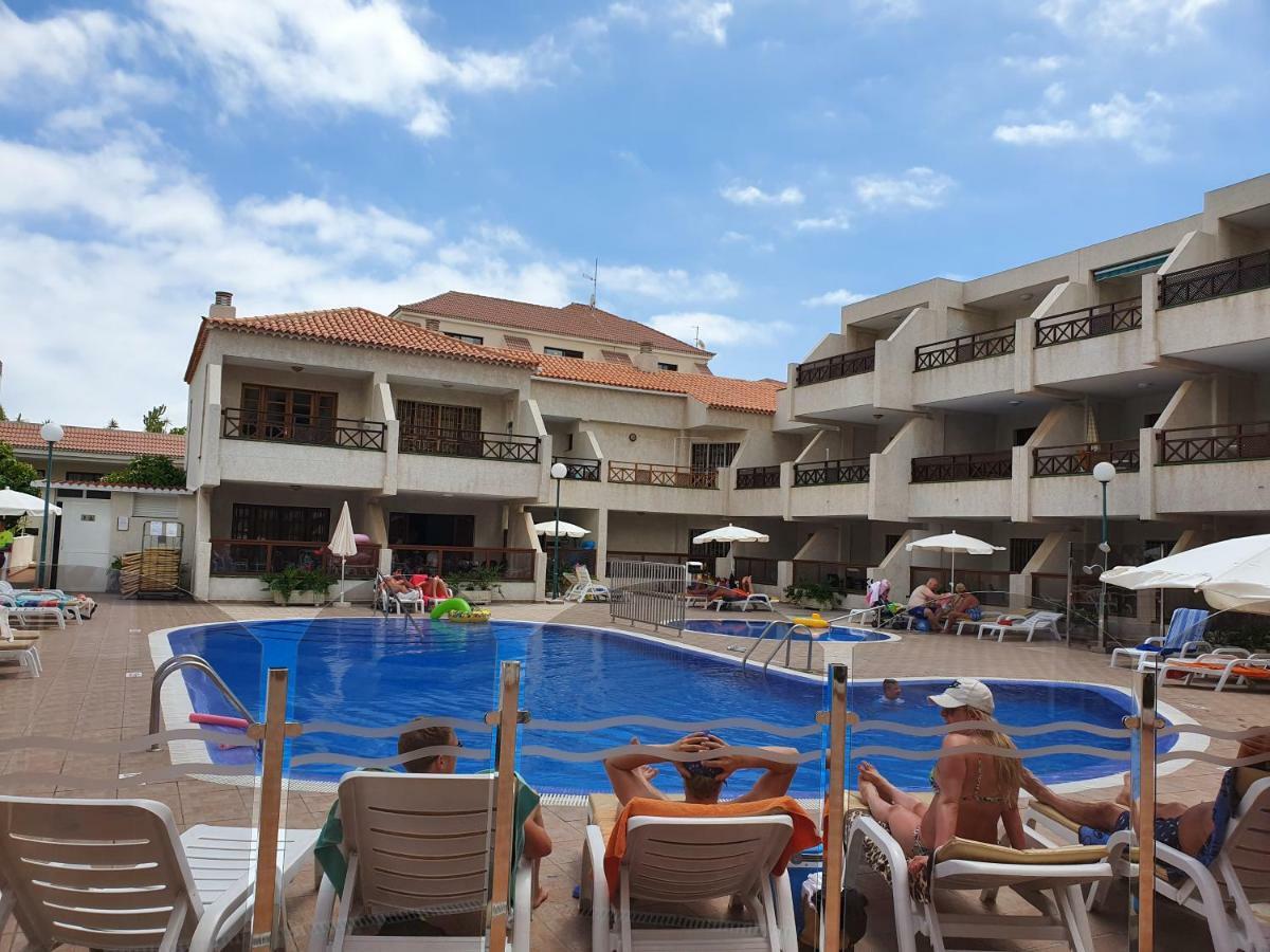 Spectacular Renovated Apartment, 5 Min To Camison Beach, With Aircon Арона Екстер'єр фото
