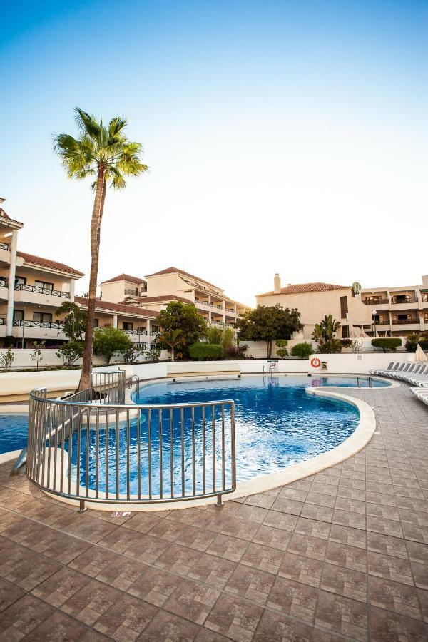 Spectacular Renovated Apartment, 5 Min To Camison Beach, With Aircon Арона Екстер'єр фото