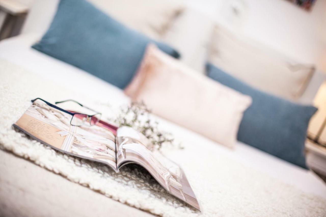 Spectacular Renovated Apartment, 5 Min To Camison Beach, With Aircon Арона Екстер'єр фото